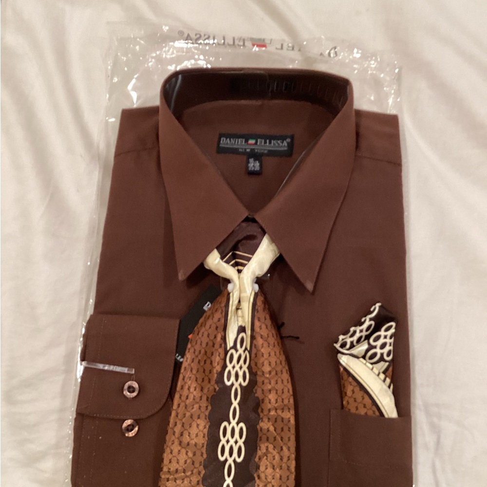 Daniel Ellissa Men's Chocolate Dress Shirt & Tie set